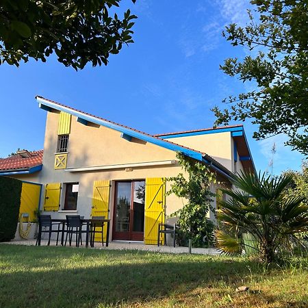 Jolie Maison De Vacances Avec Terrasse Et Jardin Saint-Julien-en-Born Zewnętrze zdjęcie