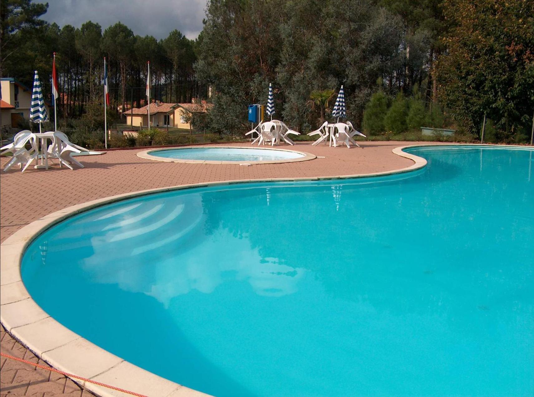 Jolie Maison De Vacances Avec Terrasse Et Jardin Saint-Julien-en-Born Zewnętrze zdjęcie