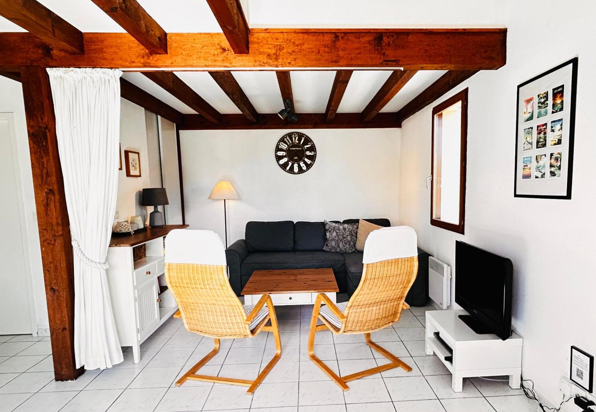 Jolie Maison De Vacances Avec Terrasse Et Jardin Saint-Julien-en-Born Zewnętrze zdjęcie